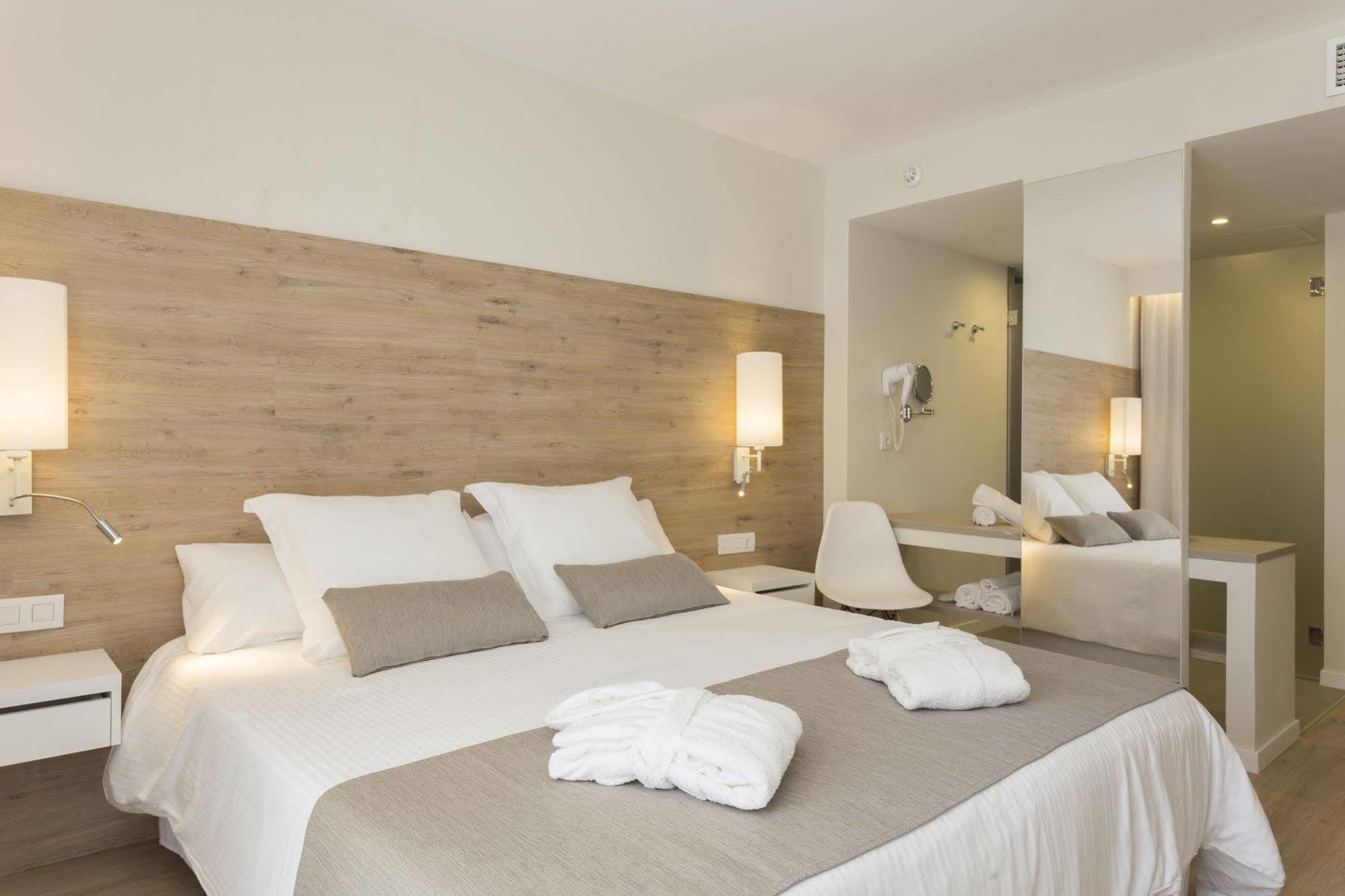 Aluasoul Ibiza - Adults Only Ξενοδοχείο Es Cana Εξωτερικό φωτογραφία